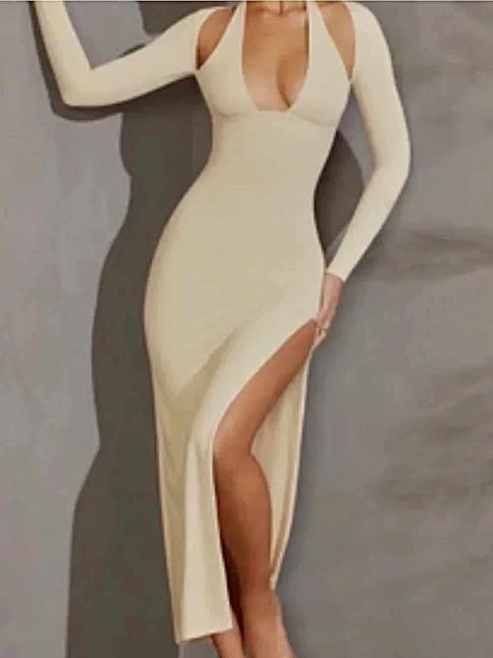 Oh Polly Women’s size 10 NWT Ivory Maxi Dress Tie Neck Long Sleeve Slit Stretchy